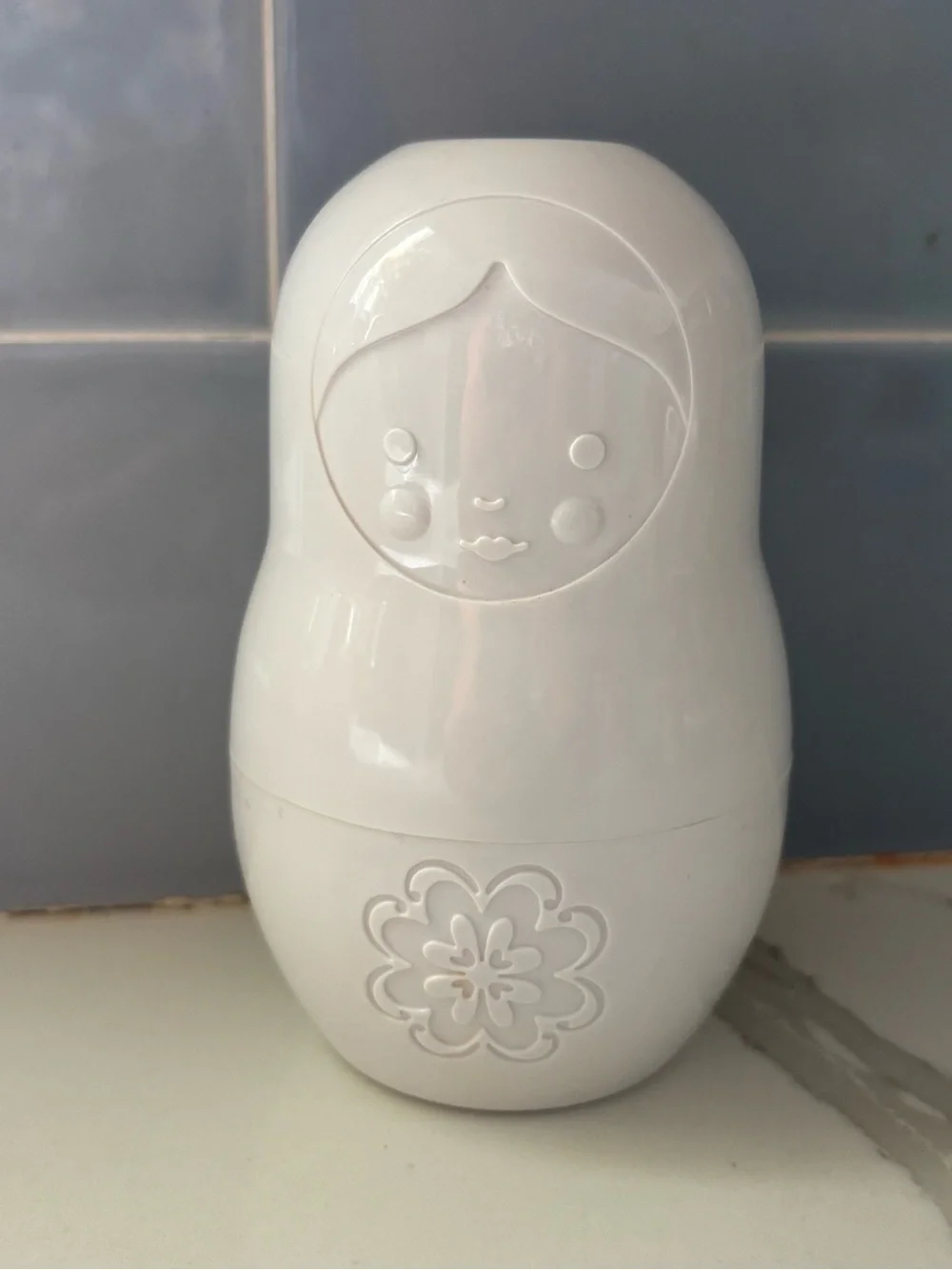 Fred White Nesting Doll Measuring Cups